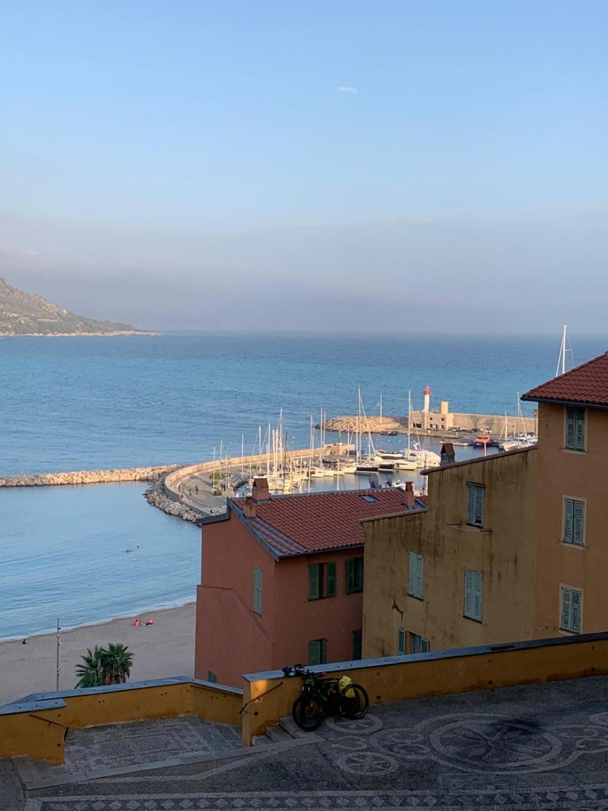 - Vieille Mentone